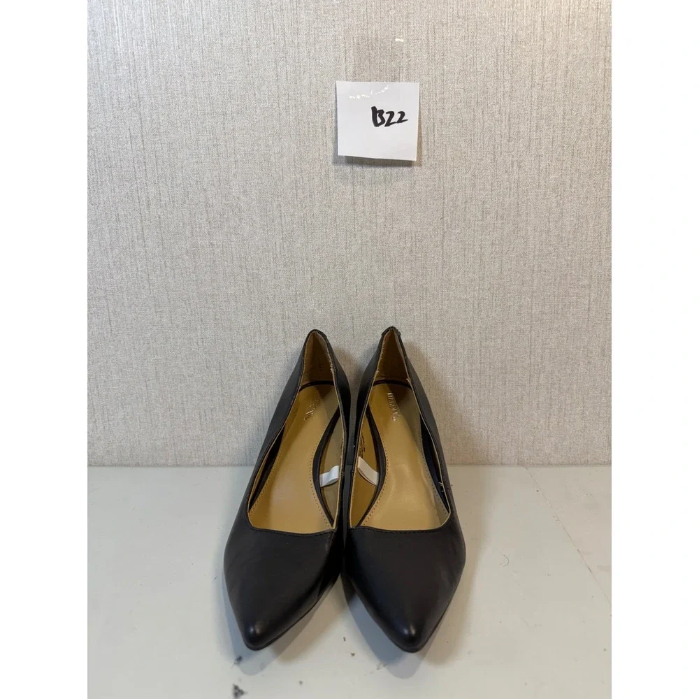 Merona Black Classic Pointed‎ Toe Kitten Heel Pumps – Size 8.5 capsule timeless